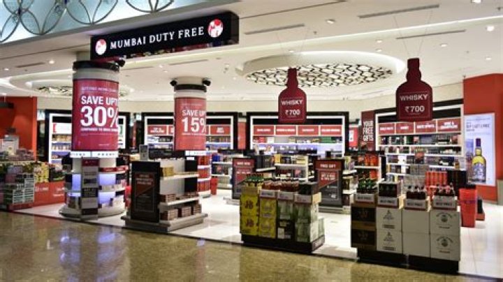 Does IAD have duty free?