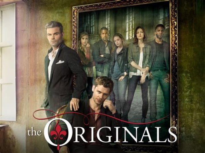 How old is Davina in the originals season 3?