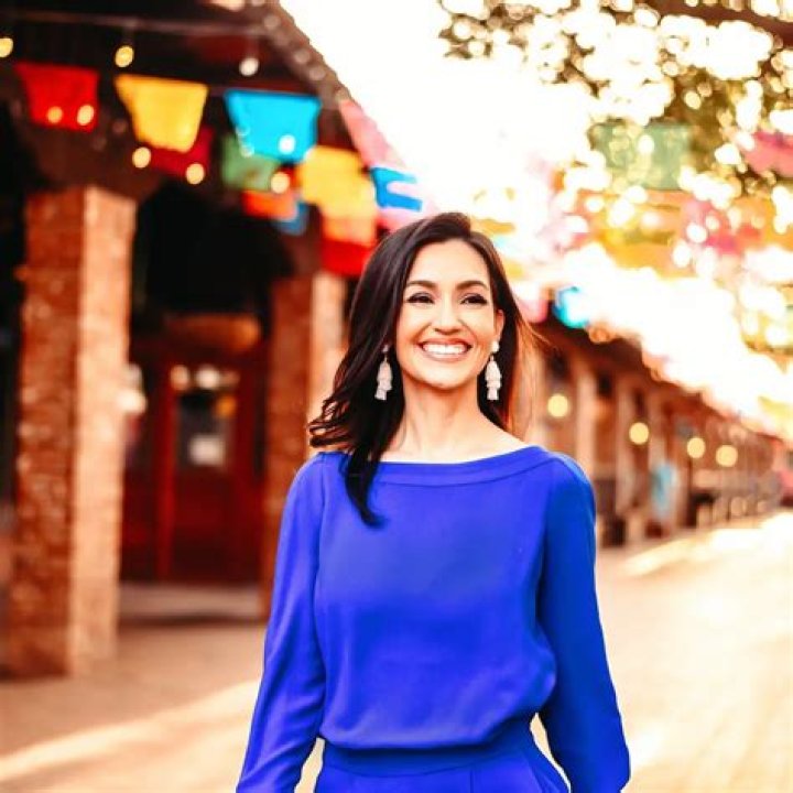 Who is Isis Romero?